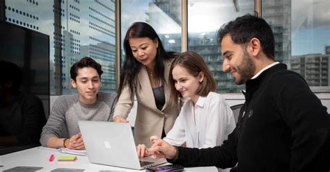 Supply Chain Manager For Recent and Upcoming Grads .